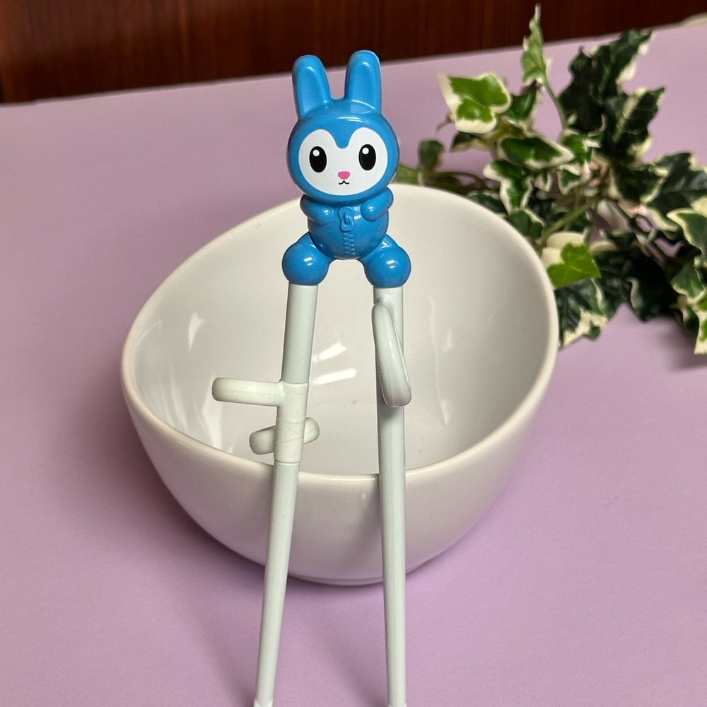 Edison Training Chopstick with Blue Rabbit - Picture 12 of 12